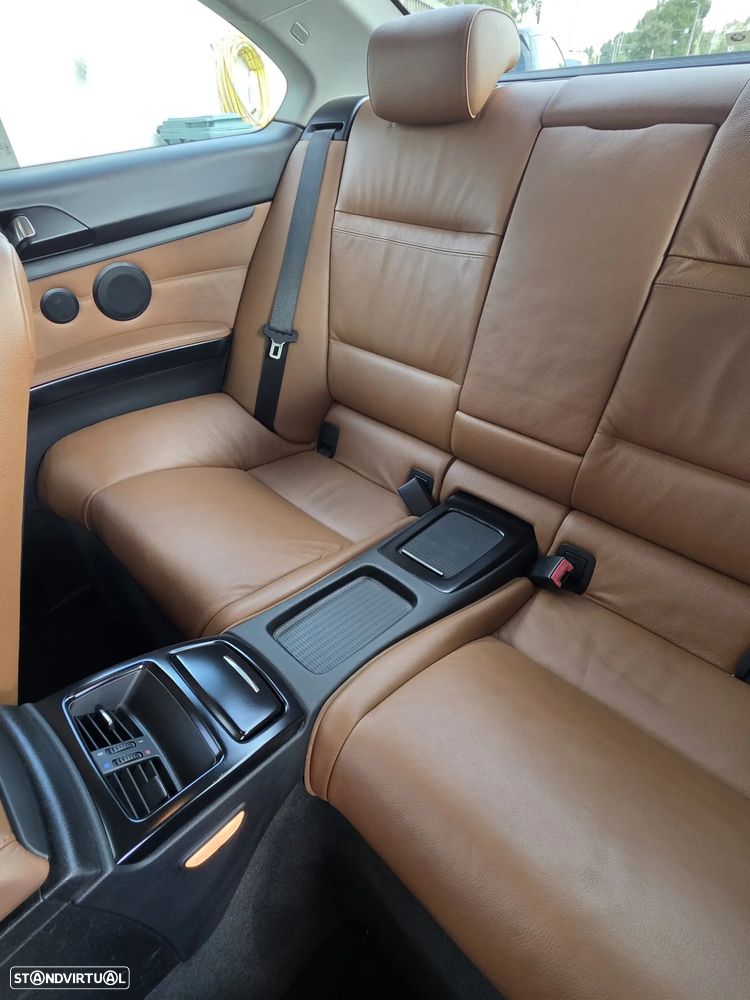 BMW 320 d Coupe - 17