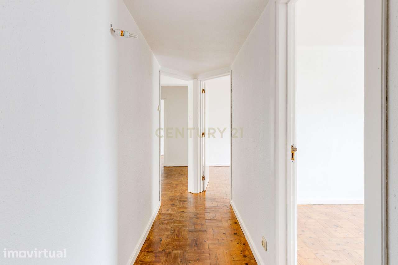 Apartamento T4 no Centro de Alcobaça | Pronto a Habitar | Vista Desafo - Grande imagem: 3/19