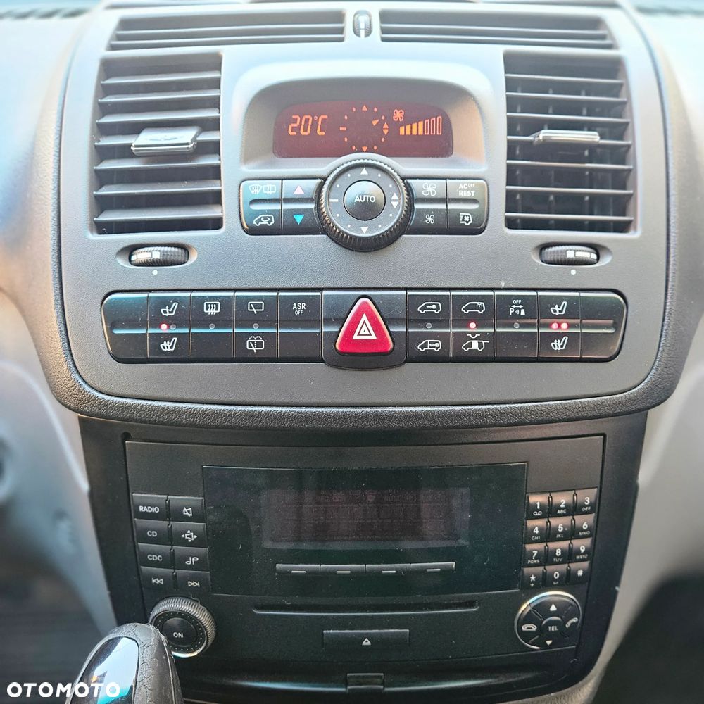 Mercedes-Benz Vito - 25