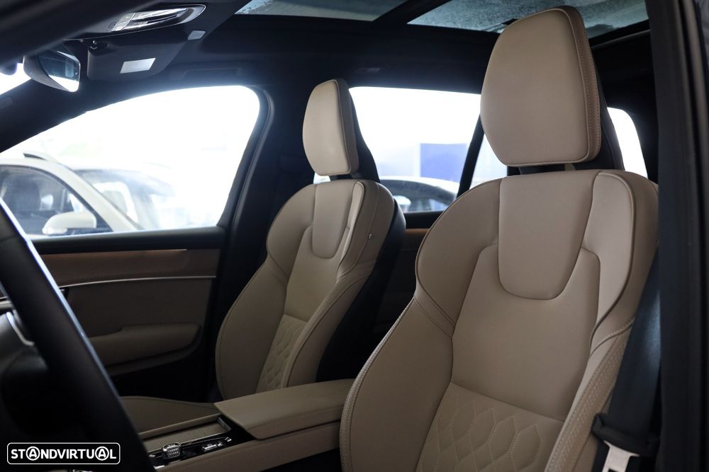 Volvo XC 90 2.0 T8 PHEV Plus Dark AWD - 11