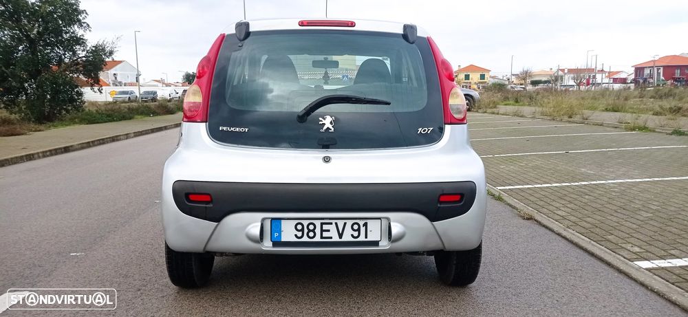 Peugeot 107 - 6