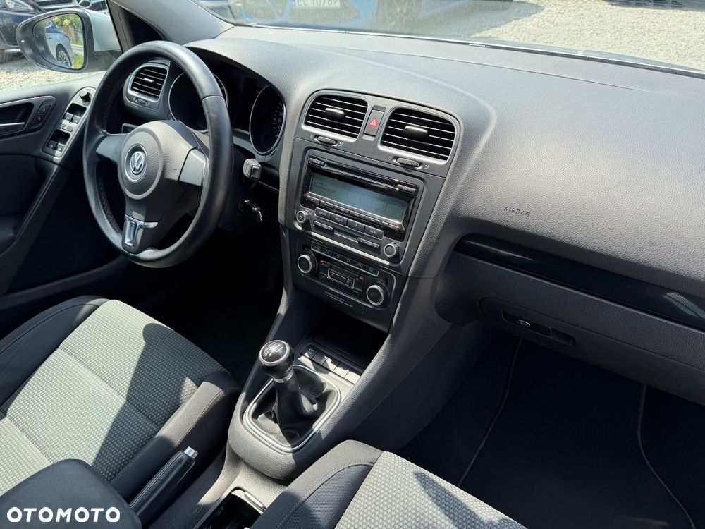 Volkswagen Golf 1.6 United - 36