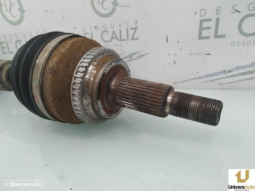 TRANSMISSÃO FRONTAL ESQUERDA TOYOTA COROLLA VERSO 2005 -4342005372 - 2