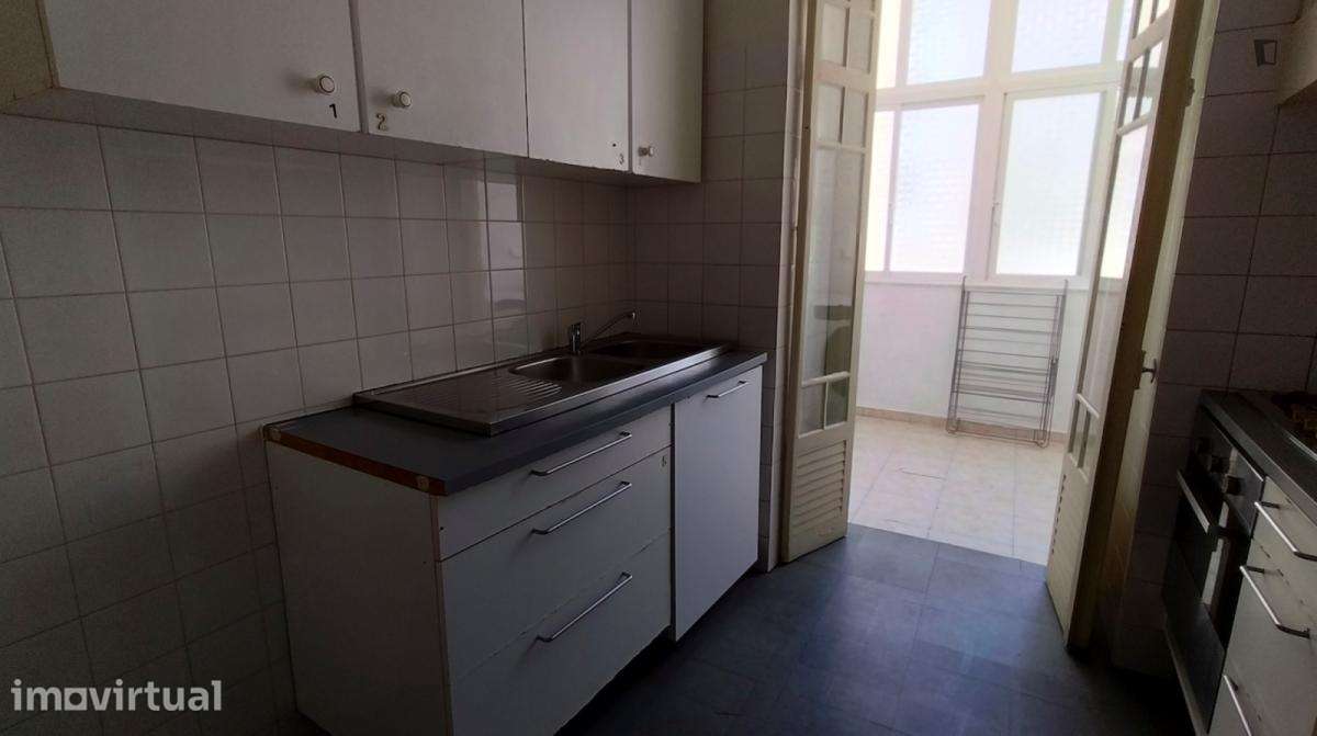 Quarto - localizado em Picoas Lisbon - Grande imagem: 4/9