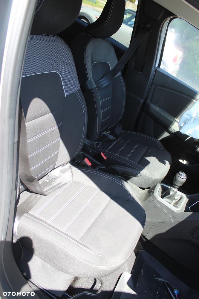 Dacia Jogger TCe 110 (7-Sitzer) Essential - 9