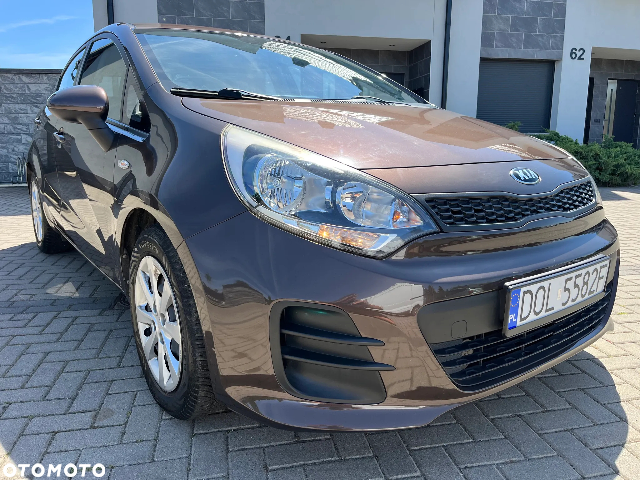 Kia Rio - 10