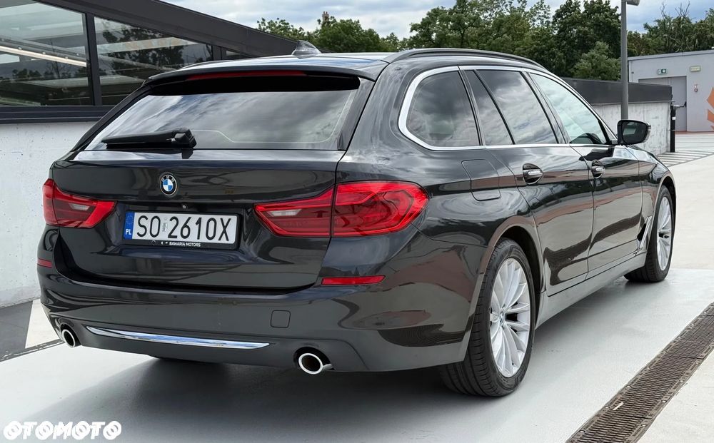 BMW Seria 5 520d xDrive Luxury Line - 10