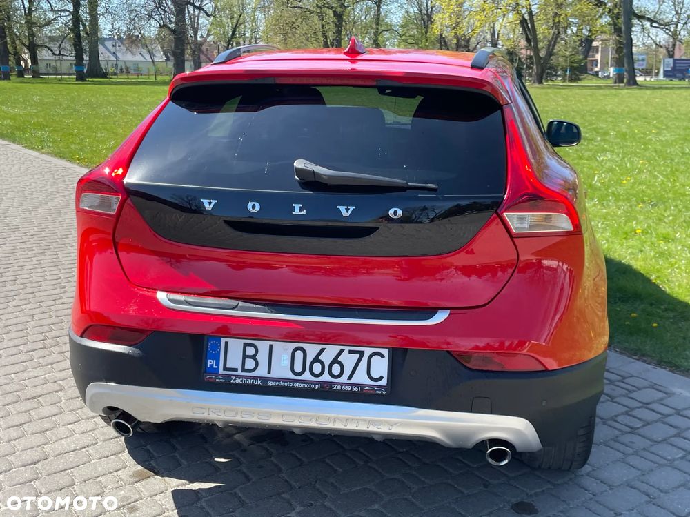 Volvo V40 Cross Country D3 Momentum - 13