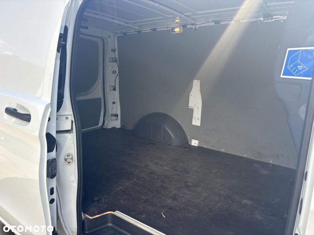 Mercedes-Benz Vito - 16