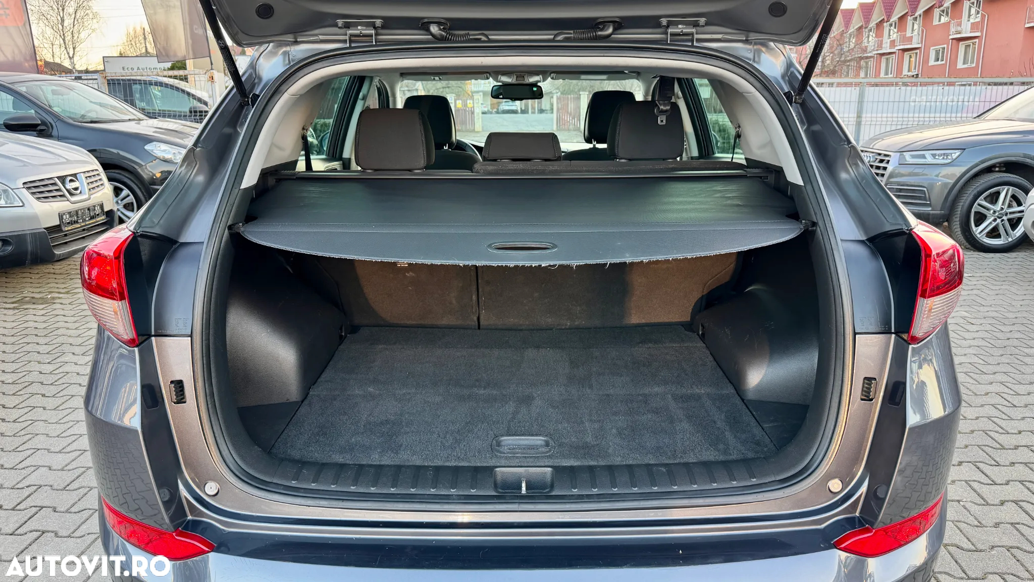 Hyundai Tucson 2.0 CRDI 2WD Style - 19