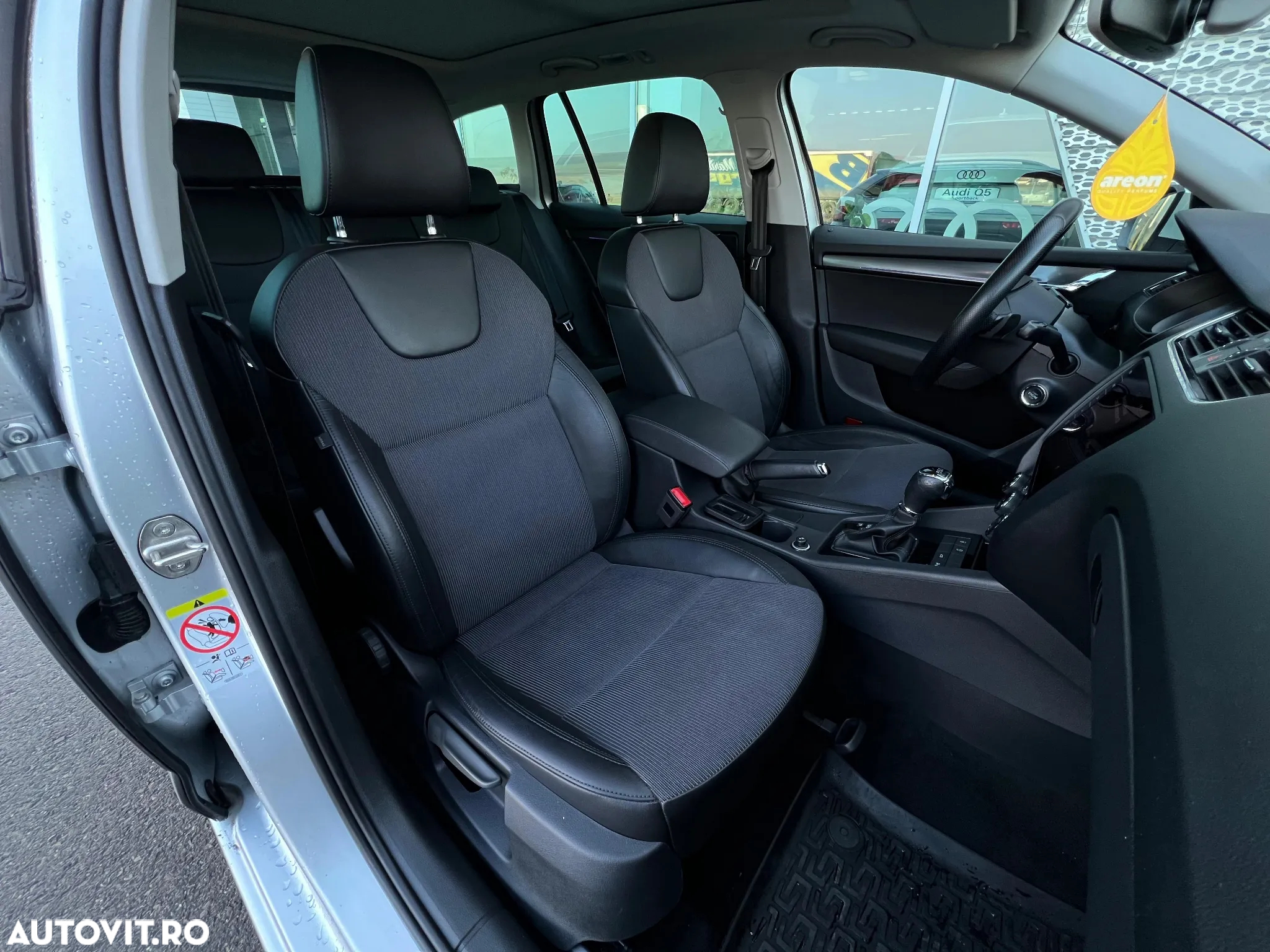 Skoda Octavia 2.0 TDI DSG Style - 15