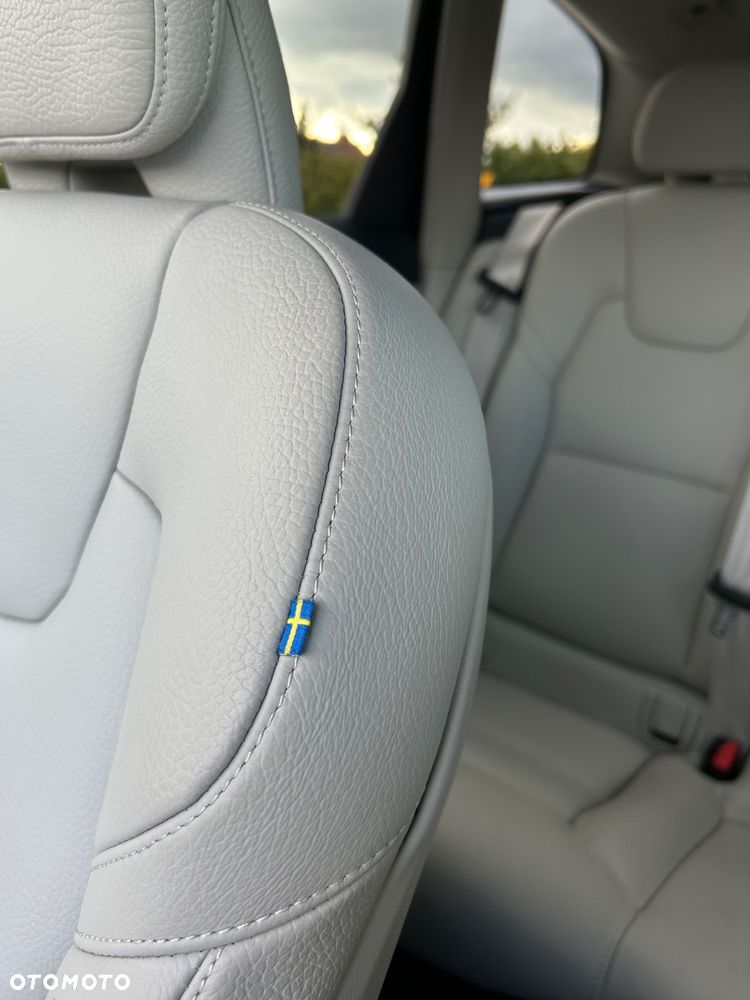 Volvo XC 60 T4 Momentum Pro - 7