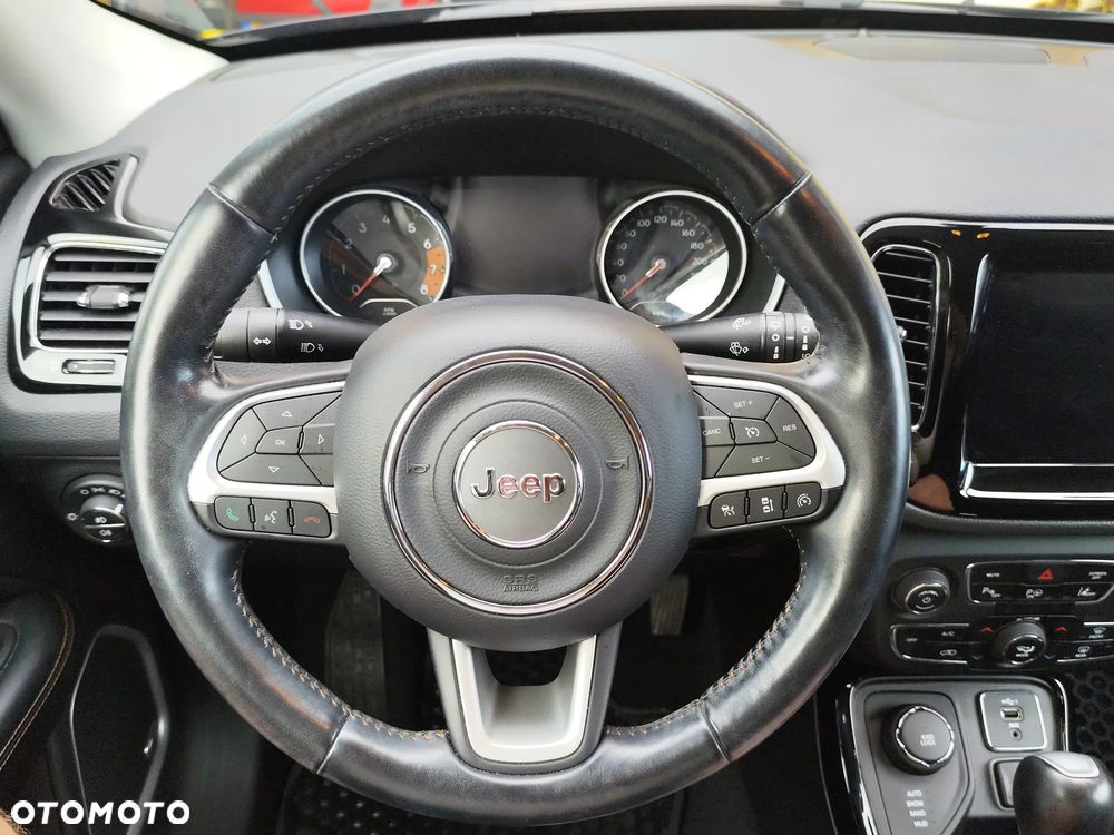 Jeep Compass 1.4 TMair Limited 4WD S&S - 24