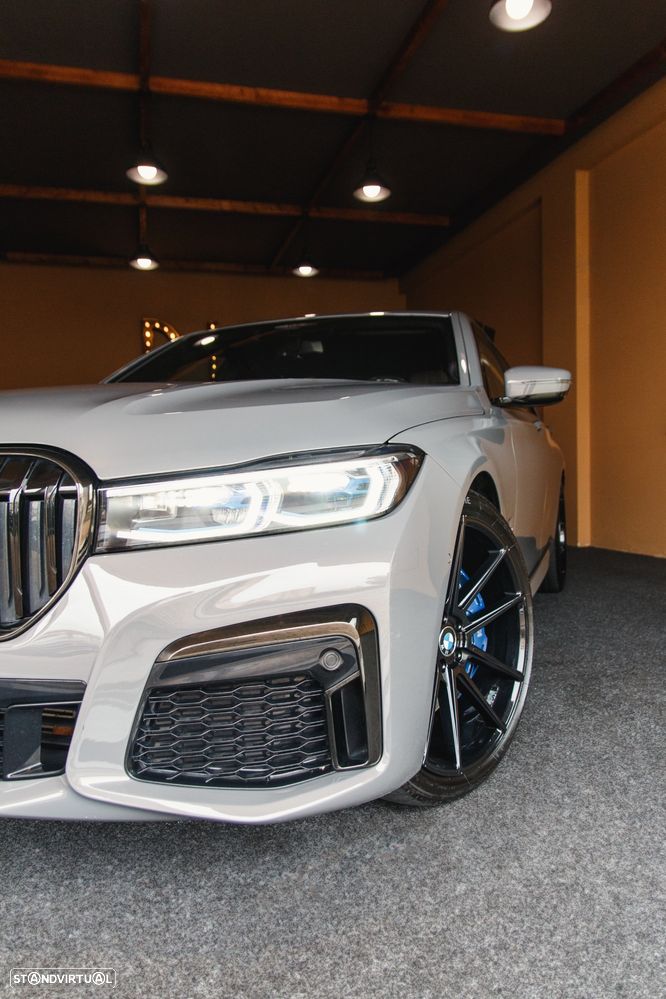 BMW 740 d xDrive Pack M Auto - 27