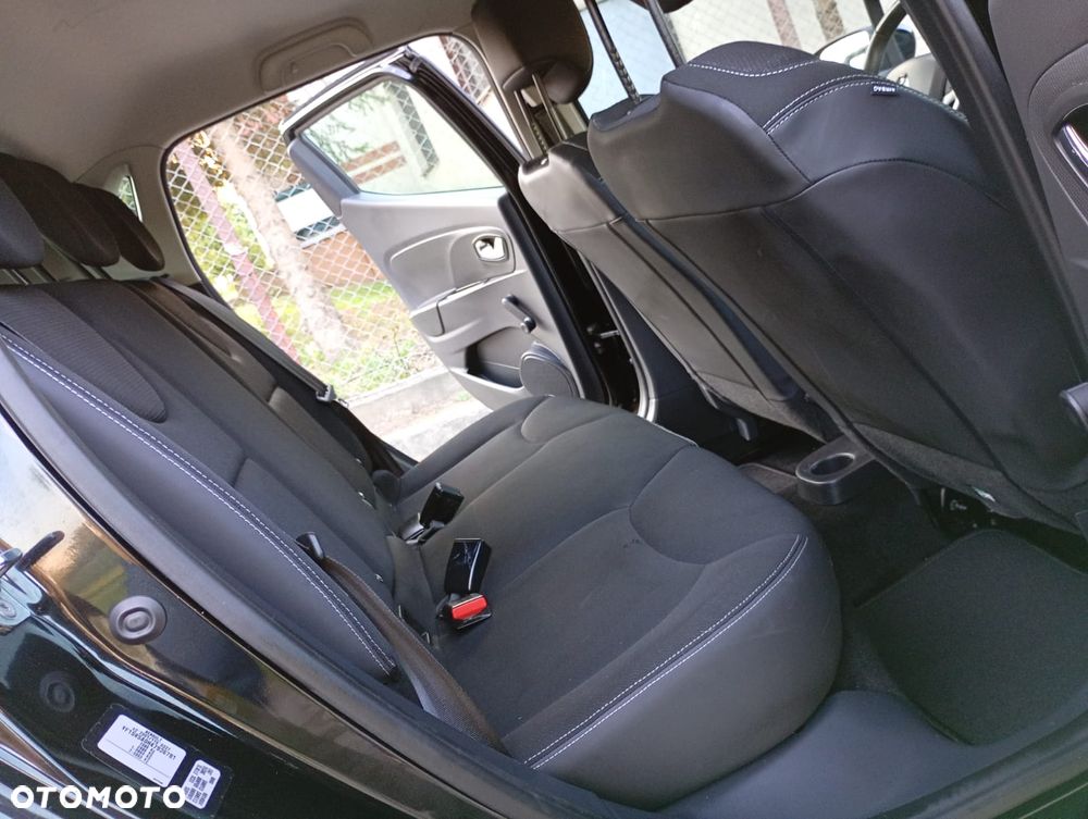 Renault Clio - 12