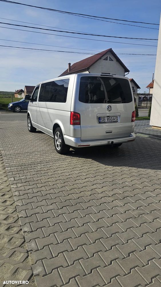 Volkswagen Caravelle - 3