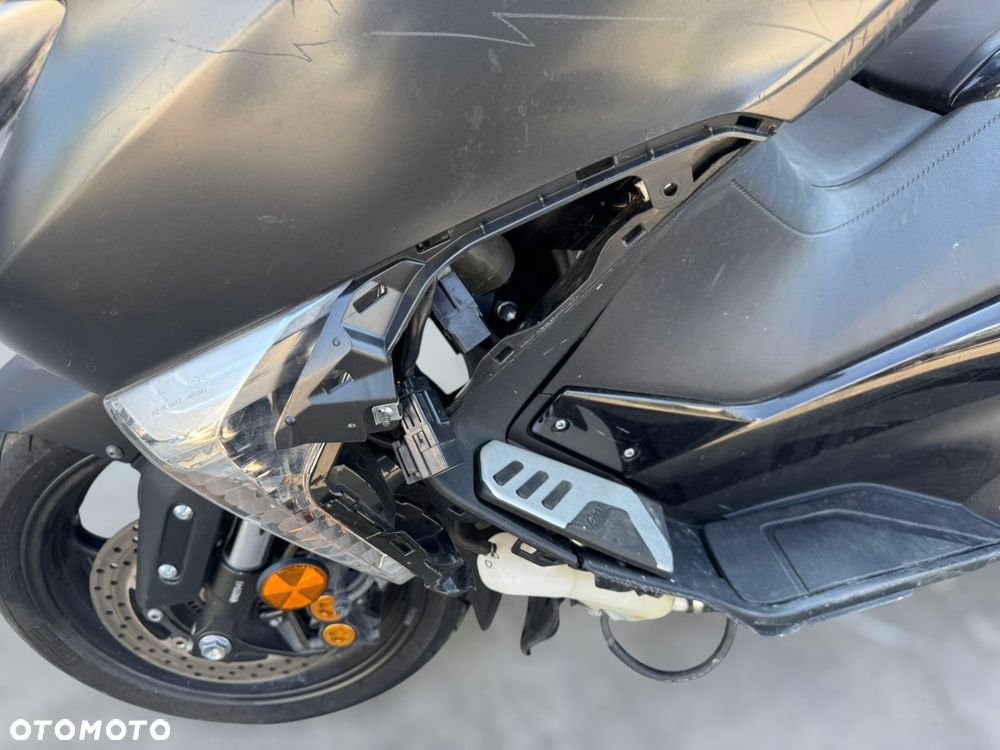 Yamaha Tmax - 8