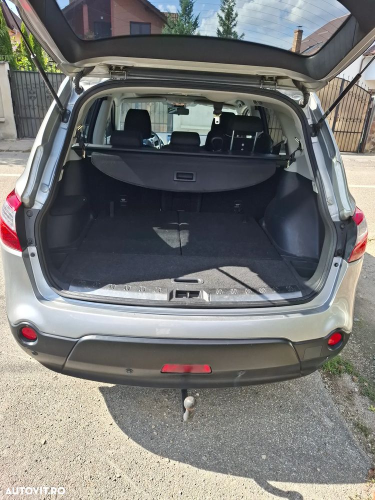 Nissan Qashqai+2 - 14
