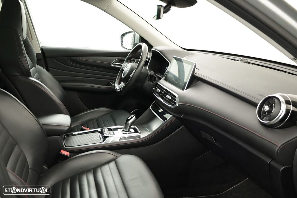 MG EHS 1.5 T-GDI Plug-in Hybrid Luxury - 24