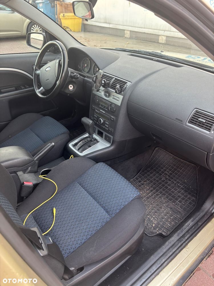 Ford Mondeo - 6