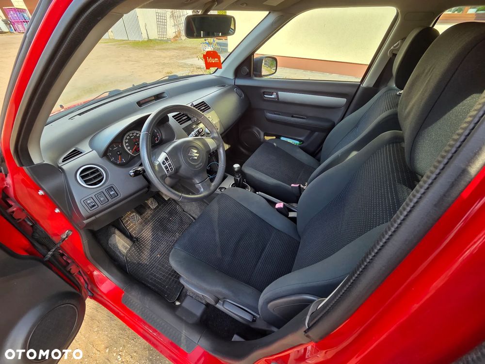 Suzuki Swift 1.3 DDiS Comfort - 8