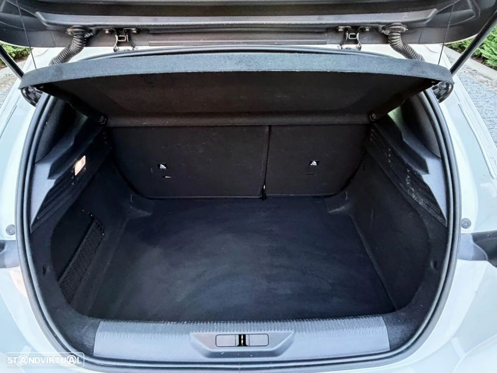 Peugeot 308 BlueHDi FAP 130 Stop & Start Allure Pack - 26