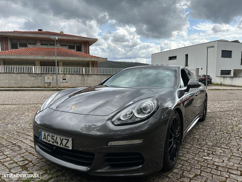 Porsche Panamera S Hybrid - 1