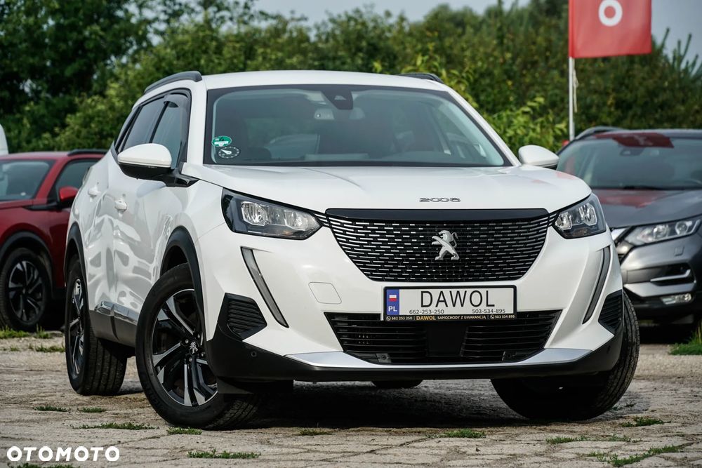 Peugeot 2008 1.5 BlueHDi Allure S&S EAT8 - 3
