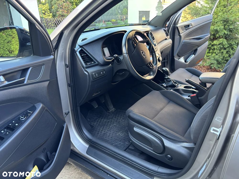 Hyundai Tucson 1.6 GDI BlueDrive GO 2WD - 9