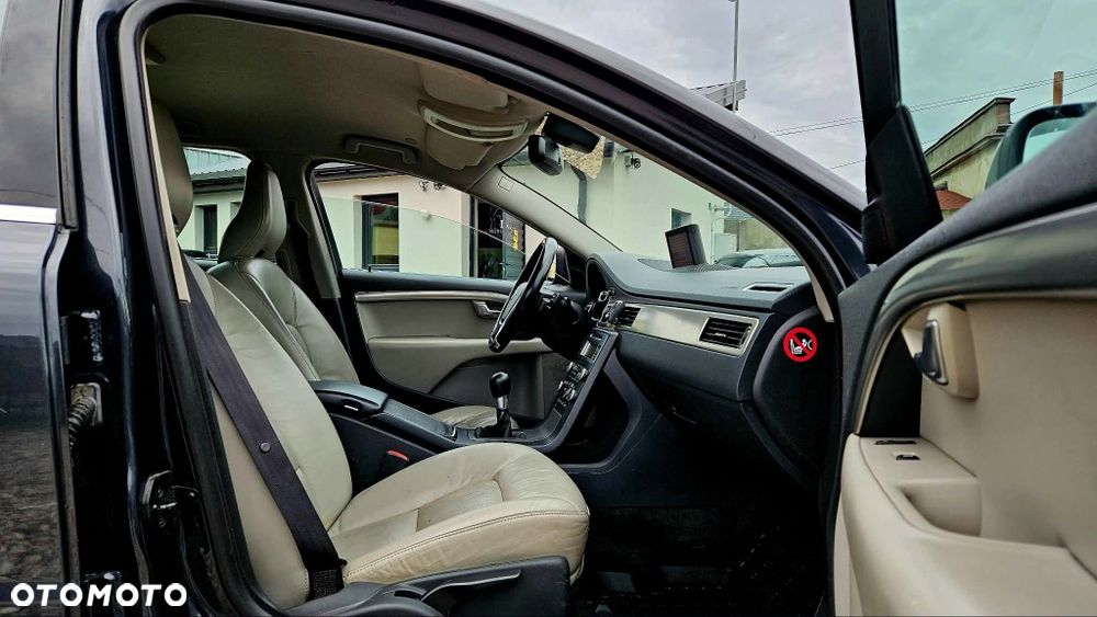 Volvo V70 - 8