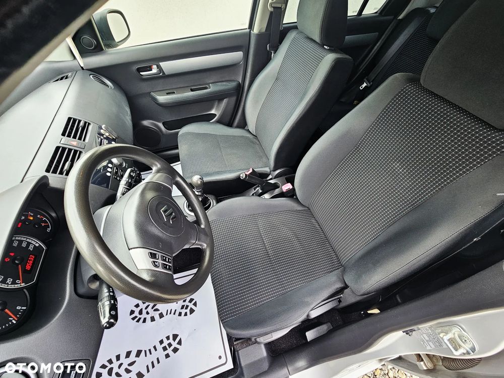 Suzuki Swift - 9