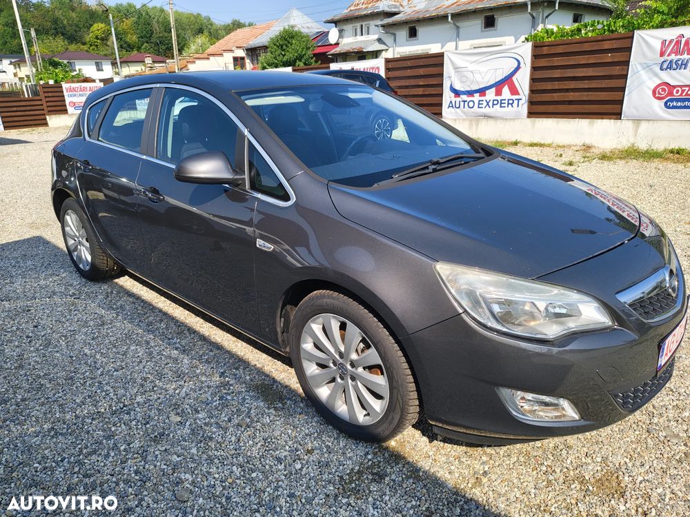 Opel Astra 1.4 Turbo Cosmo - 2