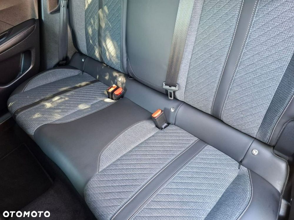 Peugeot 2008 PureTech 100 Active S&S BVM6 - 27