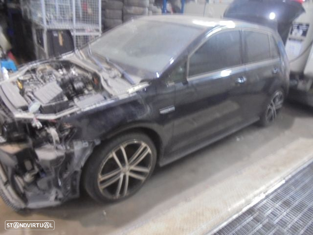 Carro MOT: CUNA CXVEL:RDT  VW GOLF 7 2013 2.0TDI 184CV 5P PRETO DIESEL - 3