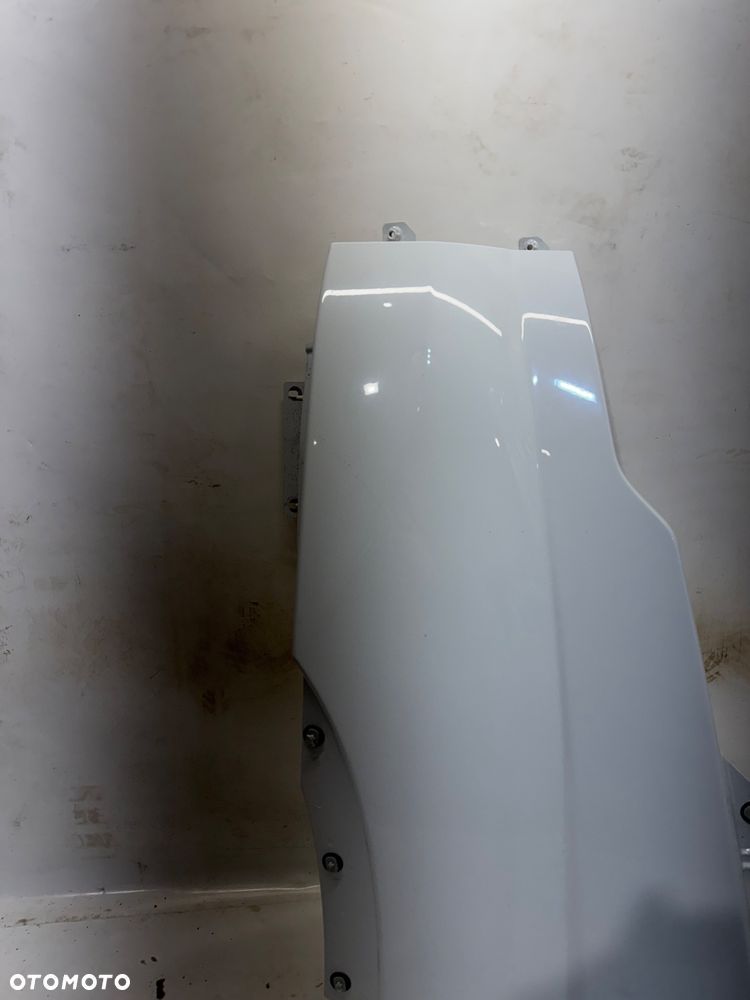 BŁOTNIK PRAWY IVECO DAILY LIFT 2022r - 3