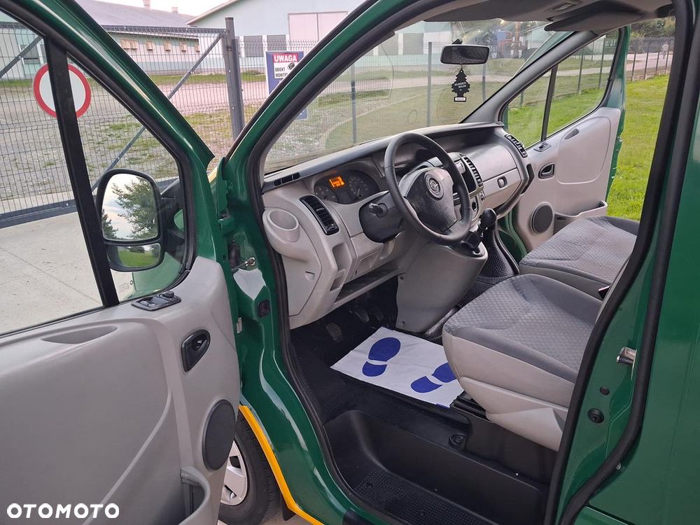 Opel Vivaro - 17