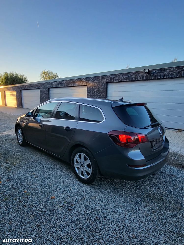 Opel Astra 1.7 CDTI DPF Sports Tourer Edition - 10