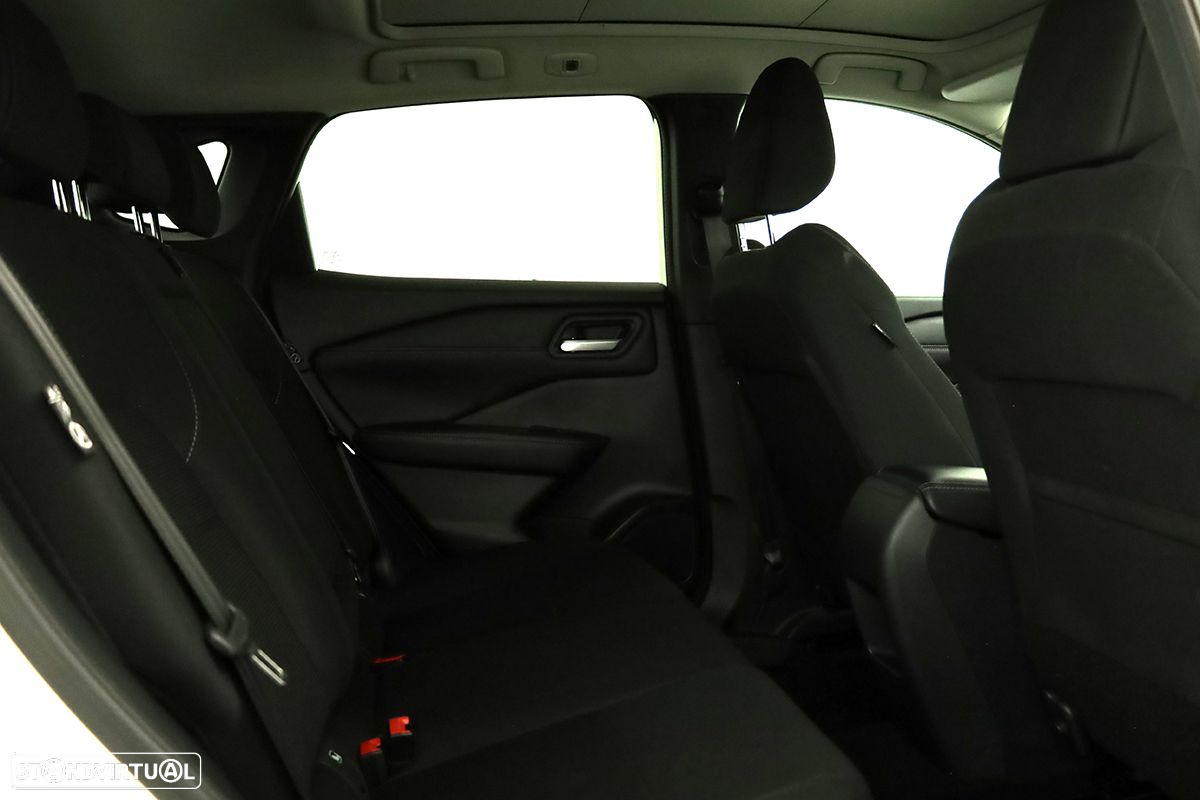 Nissan Qashqai 1.3 DIG-T Acenta Xtronic - 20