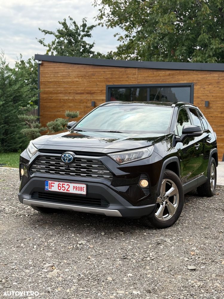 Toyota RAV4 - 6