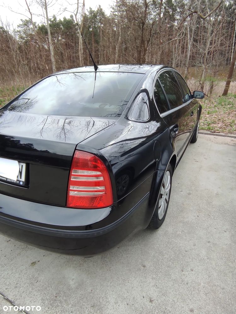 Skoda Superb 2.0 - 5