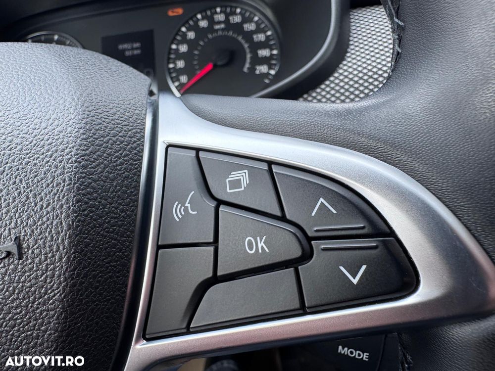 Dacia Logan TCe 90 Essential - 22