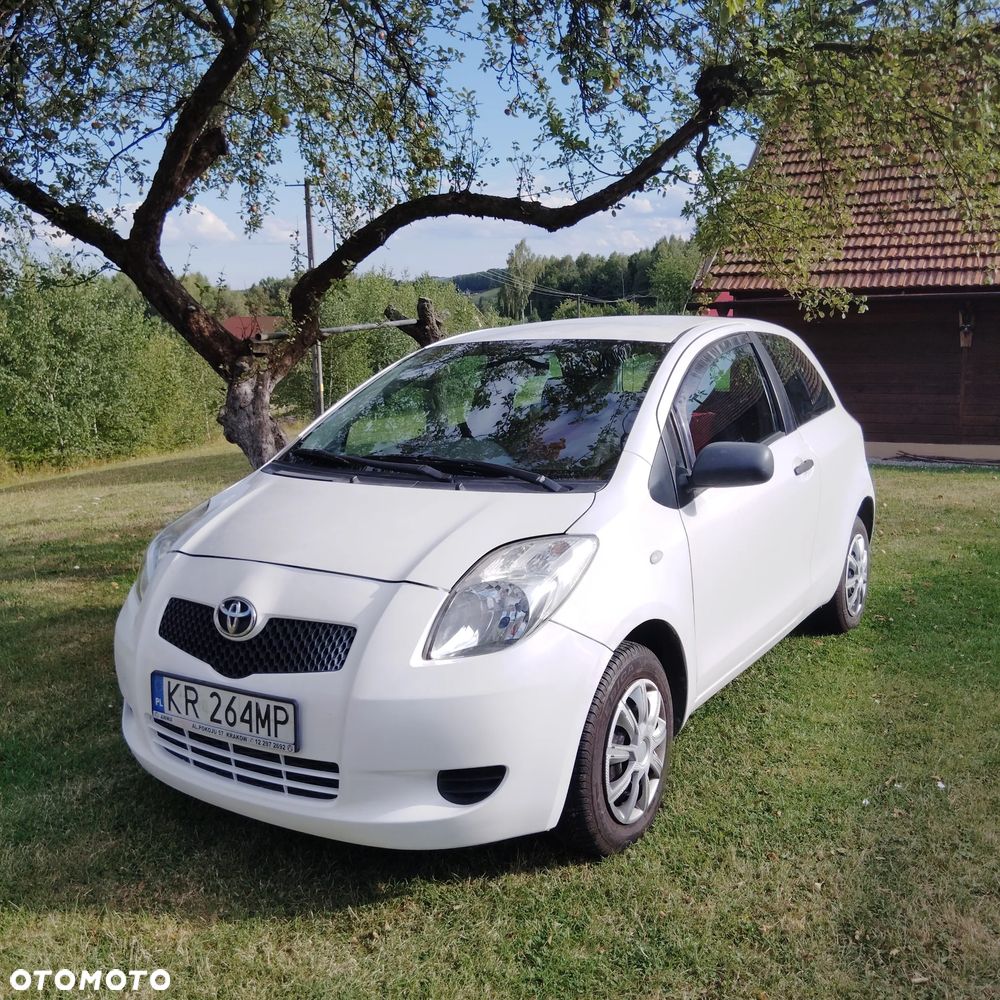 Toyota Yaris 1.0 Luna - 4