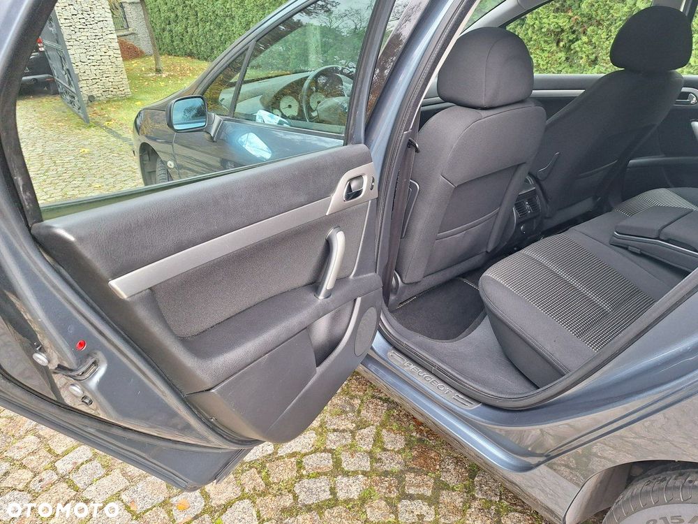 Peugeot 407 SW HDi 135 Sport - 14