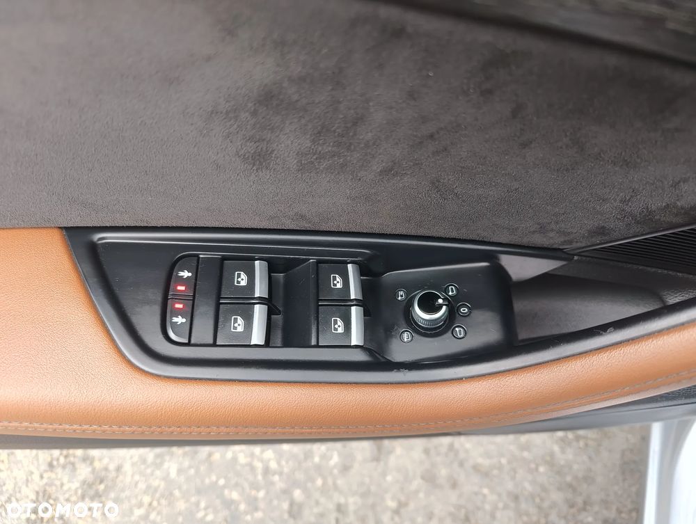 Audi A4 Avant 3.0 TDI quattro tiptronic design - 27
