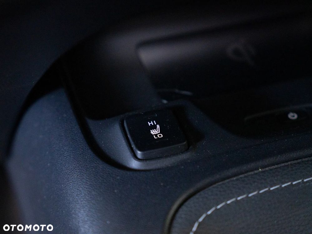Toyota Corolla 2.0 Hybrid Comfort - 22
