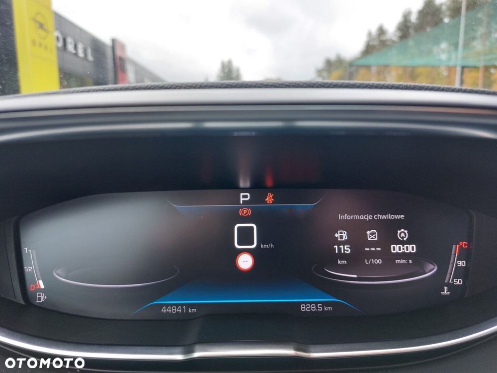 Peugeot 3008 1.5 BlueHDi Allure Pack S&S EAT8 - 26