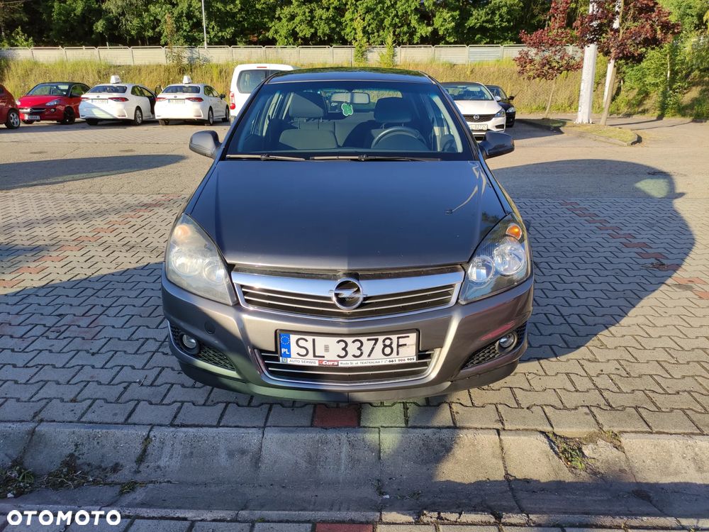 Opel Astra 1.7 CDTI Essentia - 1