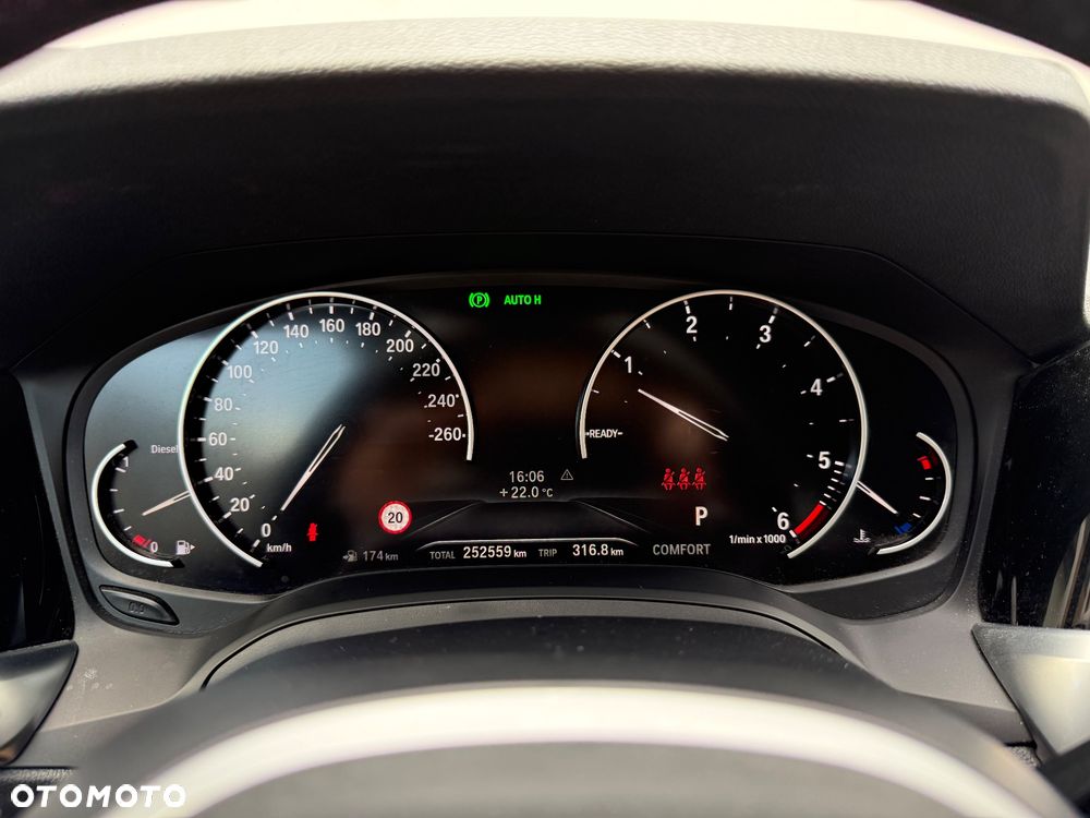 BMW Seria 3 320d M Sport - 24