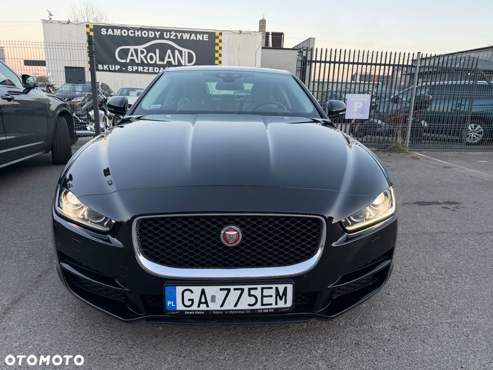 Jaguar XE 2.0 D Prestige - 20