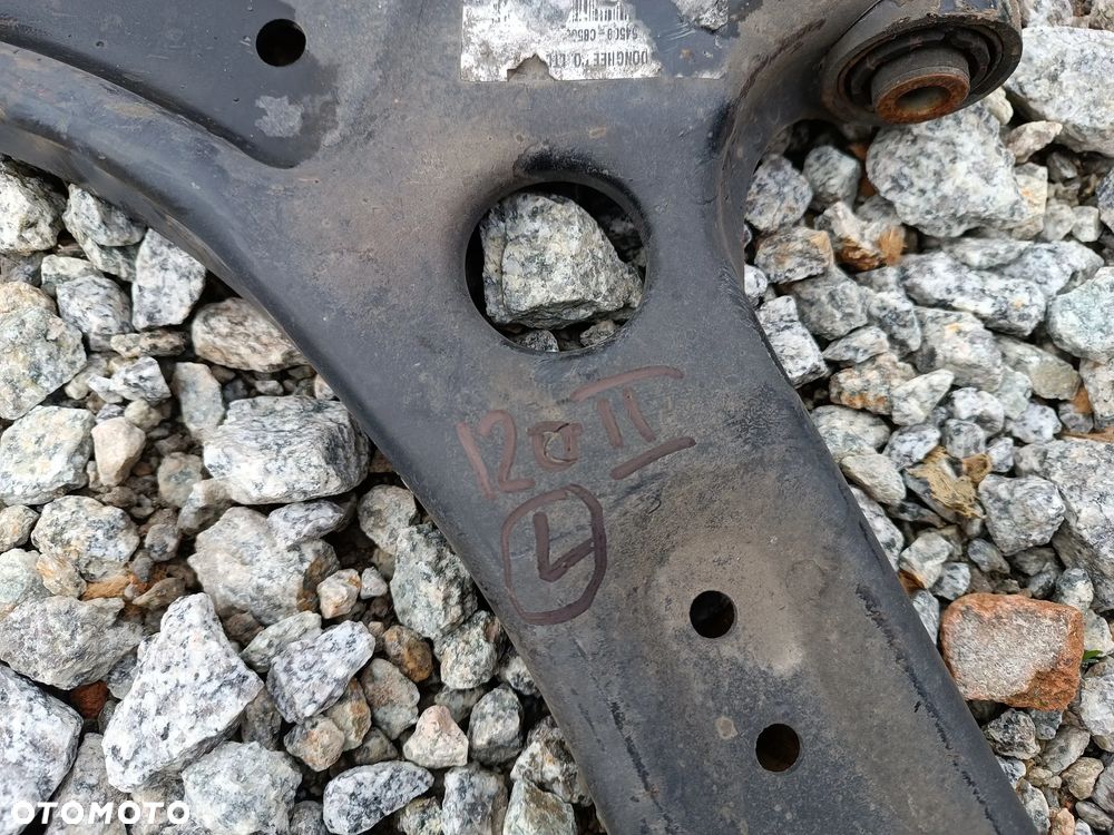 WAHACZ LEWY PRZÓD PRZEDNI HYUNDAI I20 II - 2